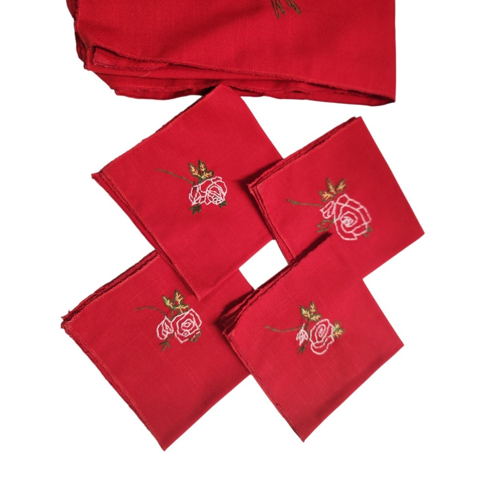 Vtg‎ Valentine Table cloth 31"x31" + 4 Napkins Square Embroidered Roses - Picture 7 of 7